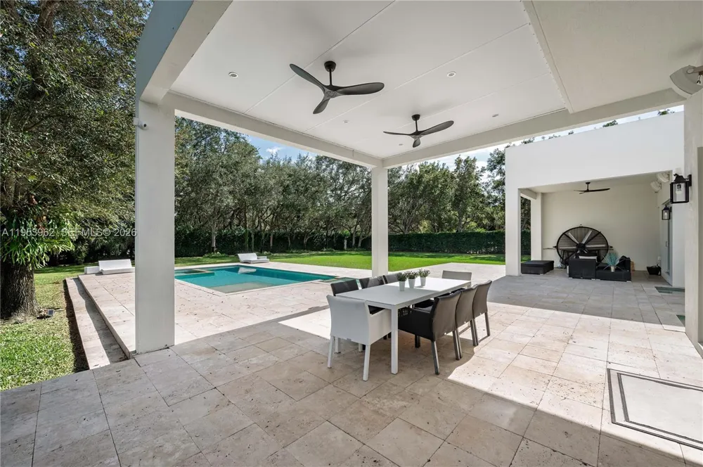 6355 SW 114th St #- Pinecrest, FL 33156
