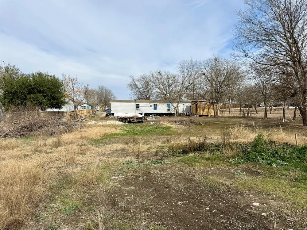 330 Joe Robinson Drive Kyle, TX 78640