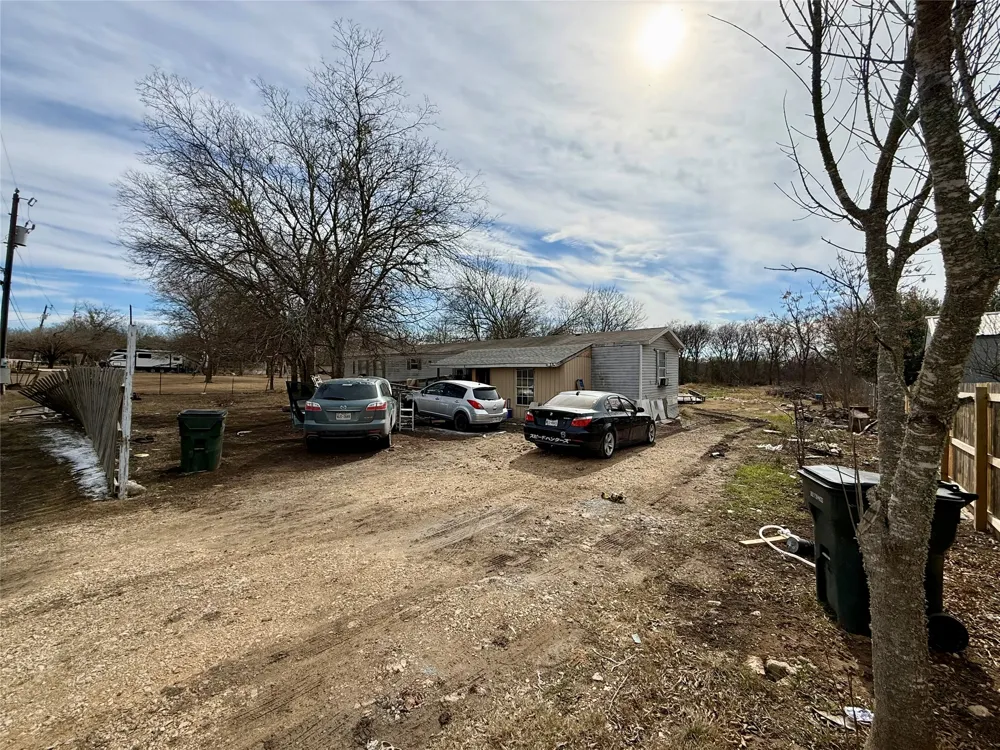 330 Joe Robinson Drive Kyle, TX 78640