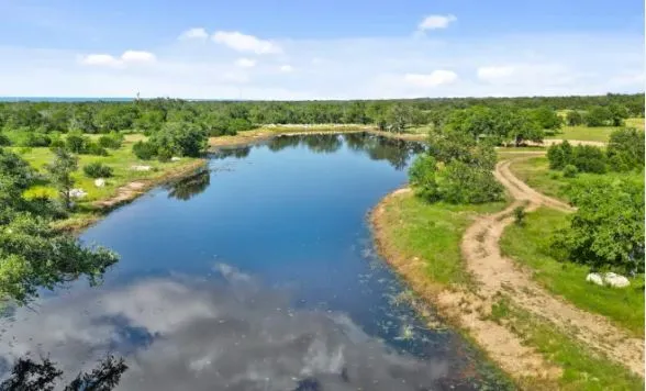145 Red Hawk Drive Marble Falls, TX 78663