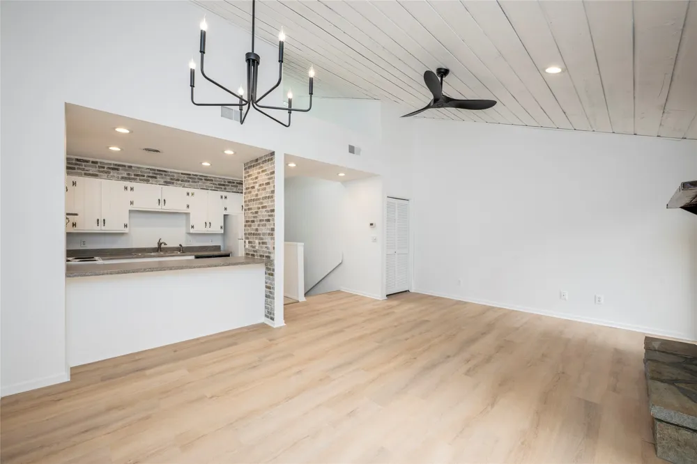 233 Meadow Way #UN1615 Sapphire, NC 28774