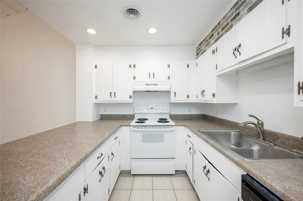 233 Meadow Way #UN1615 Sapphire, NC 28774