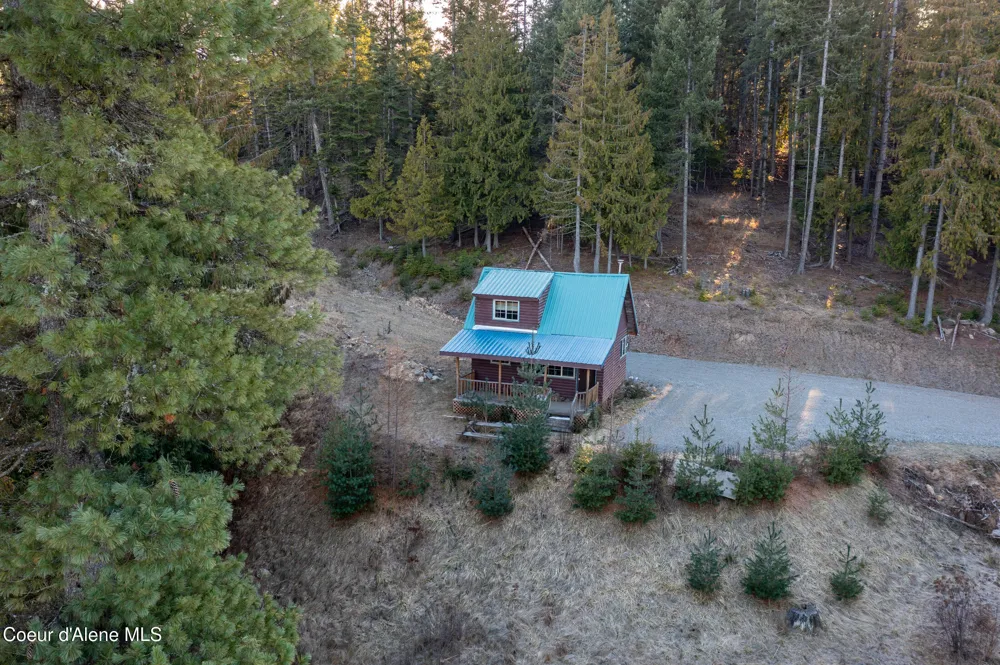 6946 E Burma Road Harrison, ID 83833