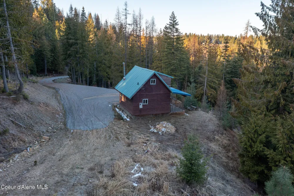 6946 E Burma Road Harrison, ID 83833