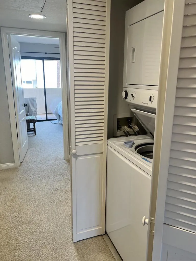 7757 Eads #B4 La Jolla, CA 92037