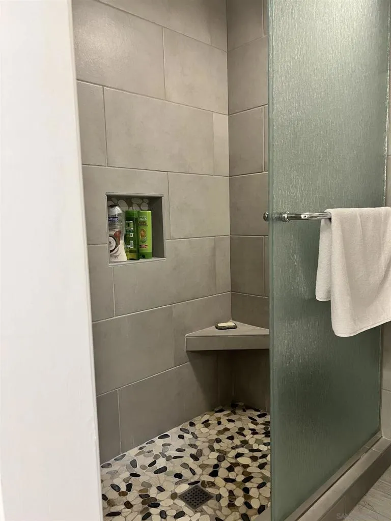 7757 Eads #B4 La Jolla, CA 92037