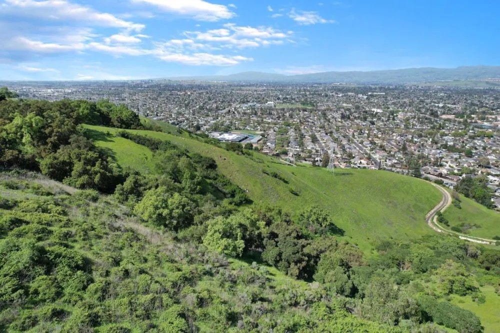 20011 Graystone Lane San Jose, CA 95120