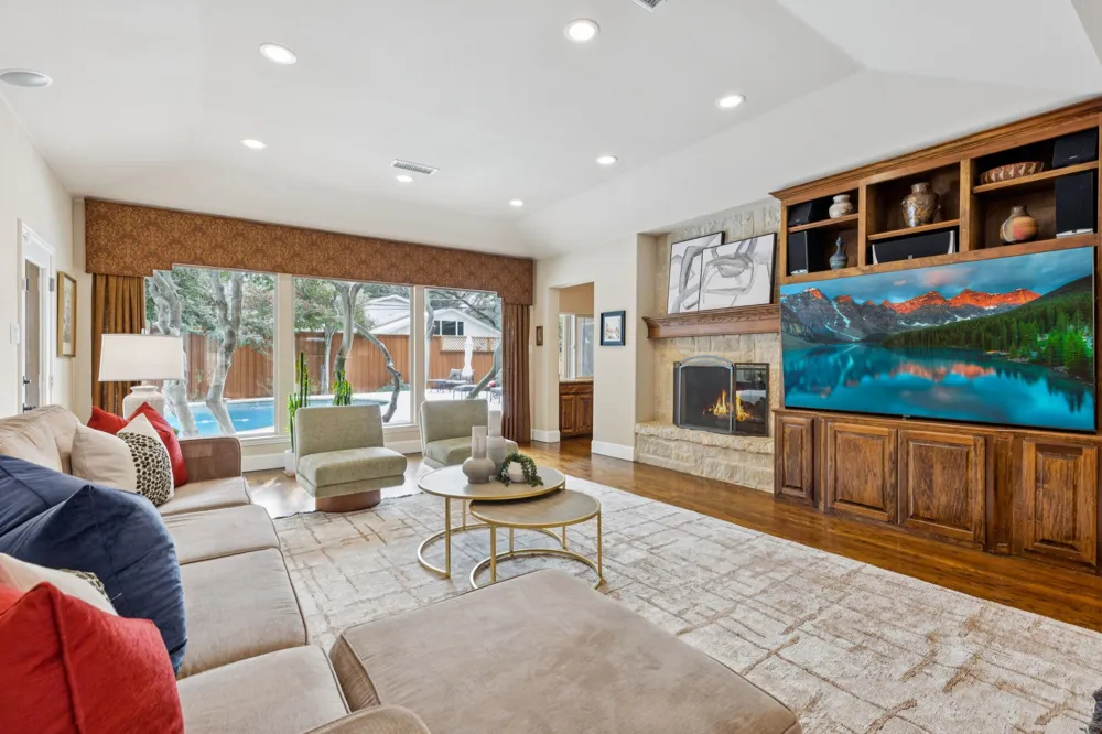 6830 Gateridge Drive