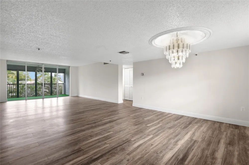 3940 Inverrary Boulevard #404