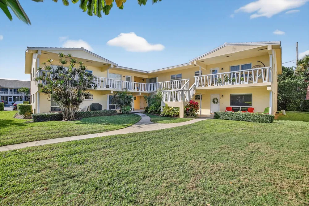 2755 NE 28th Avenue #E2