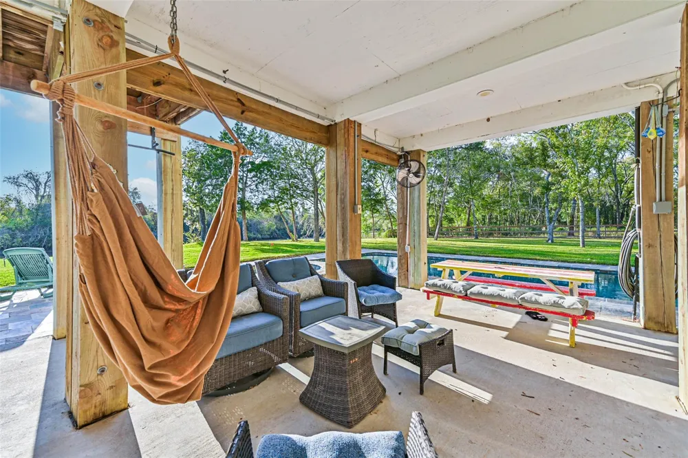3100 Massengale Lane Webster, TX 77598