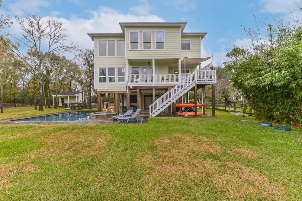 3100 Massengale Lane Webster, TX 77598