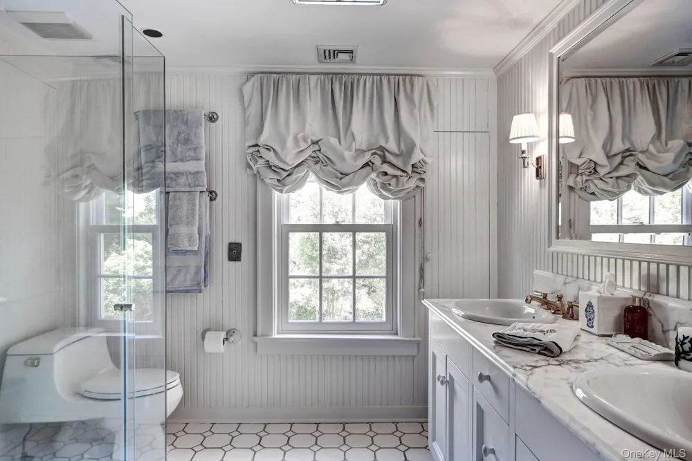 10 Jones Road East Hampton, NY 11937