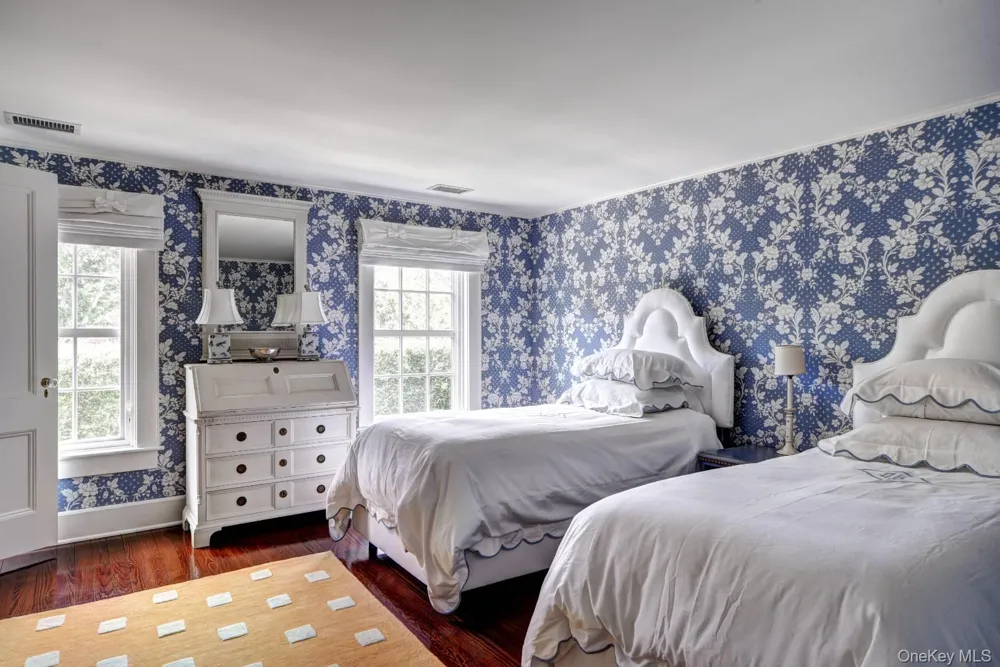 10 Jones Road East Hampton, NY 11937