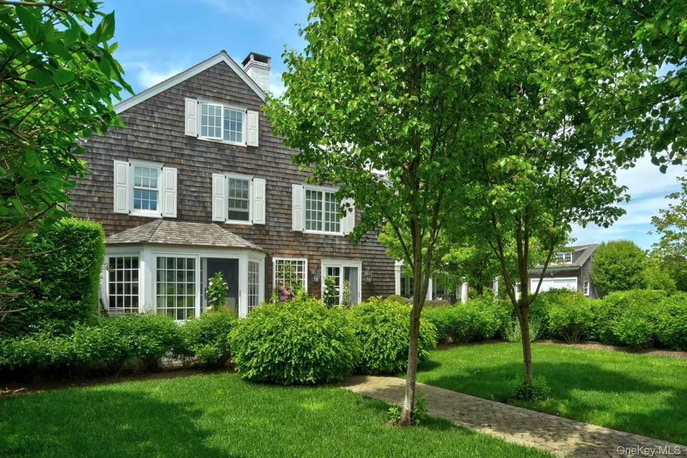10 Jones Road East Hampton, NY 11937