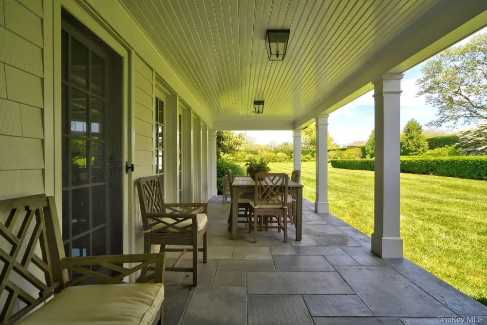 10 Jones Road East Hampton, NY 11937