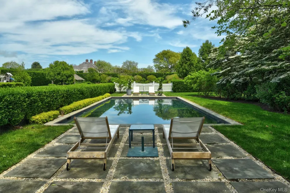 10 Jones Road East Hampton, NY 11937