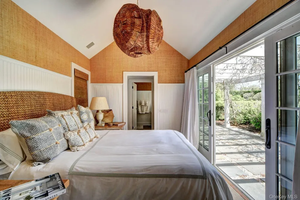 10 Jones Road East Hampton, NY 11937