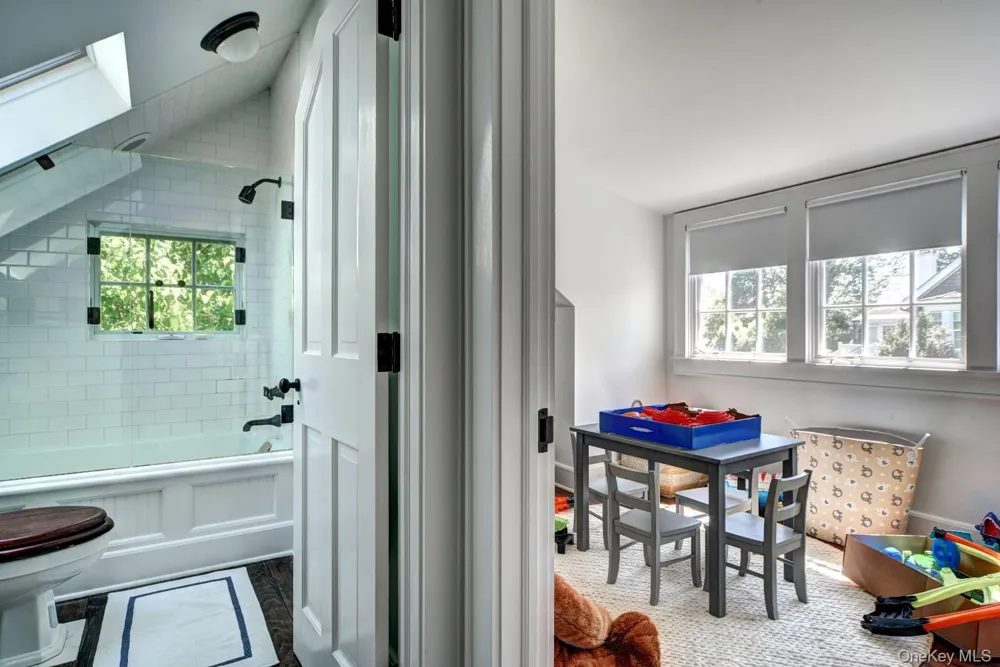 10 Jones Road East Hampton, NY 11937