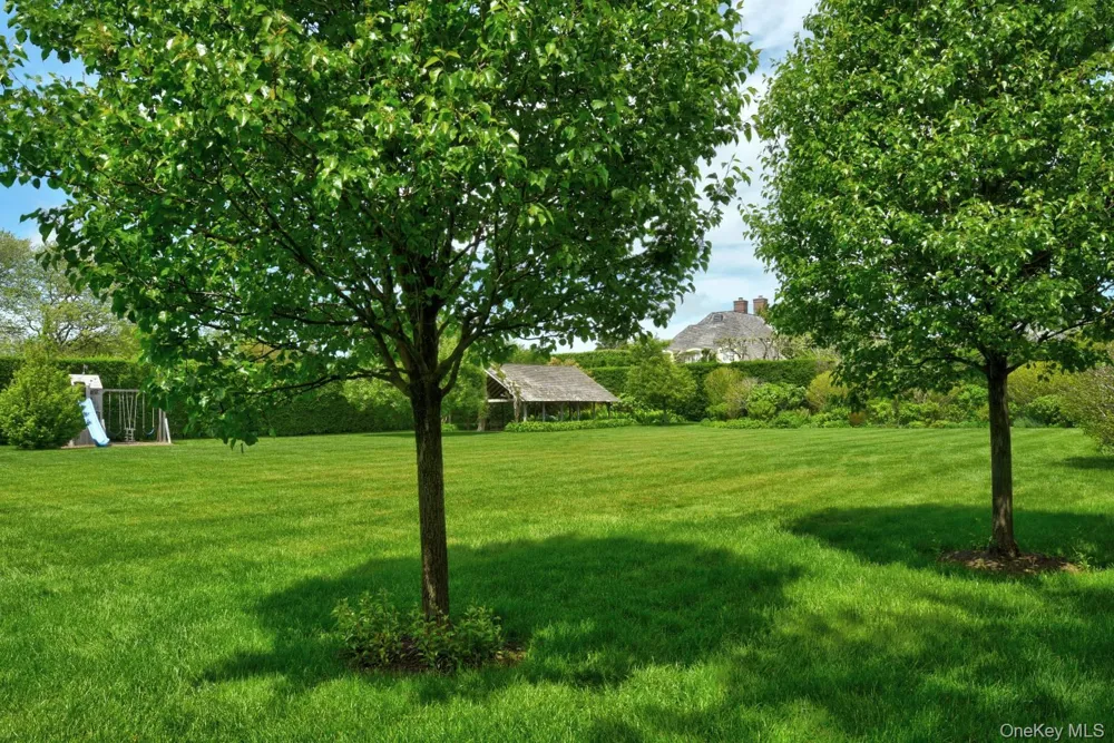 10 Jones Road East Hampton, NY 11937
