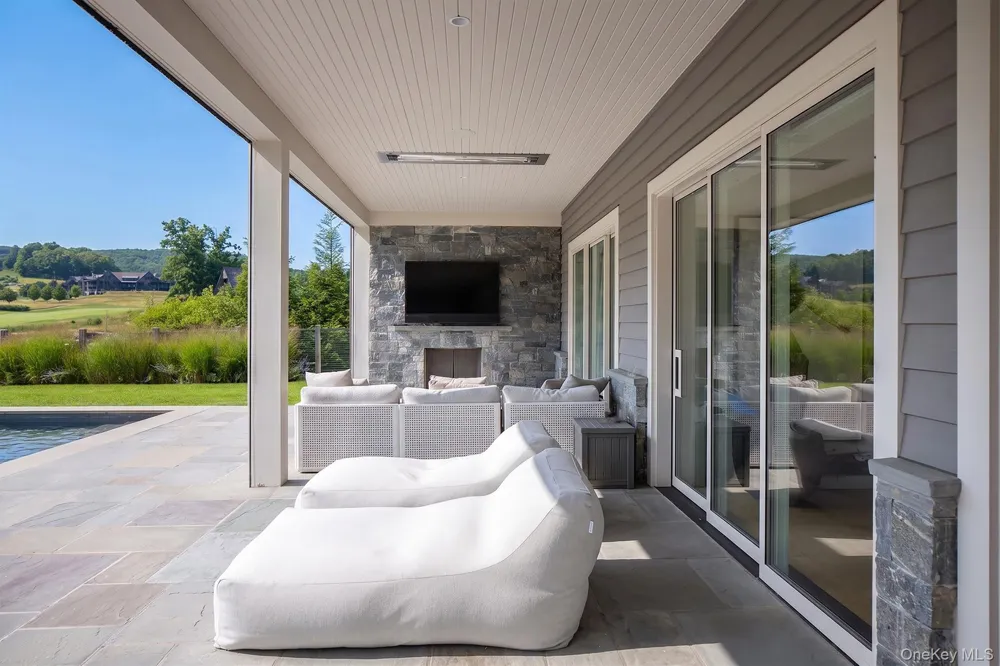 292 Wood Duck Road Amenia, NY 12501
