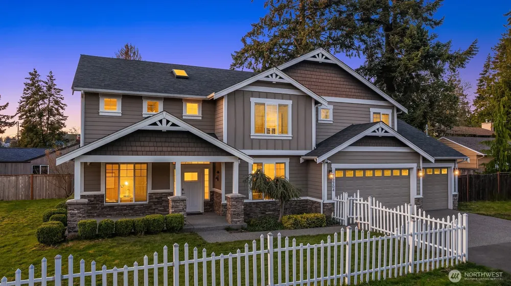 12204 Ashworth Avenue