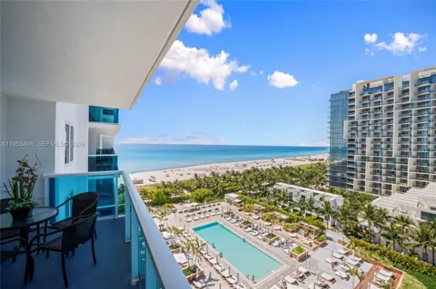 2301 Collins Ave #1006