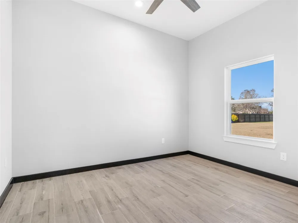 209 Silverleaf Street Sweeny, TX 77480