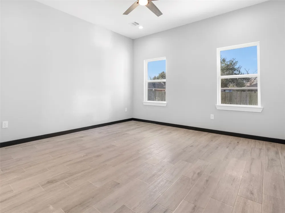 209 Silverleaf Street Sweeny, TX 77480