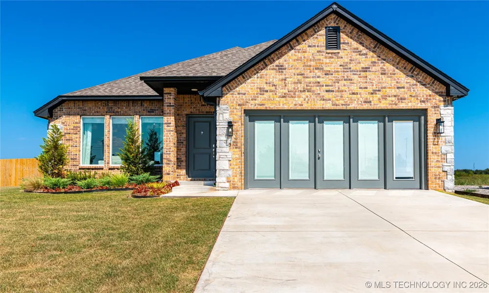 15203 E 40th Place S