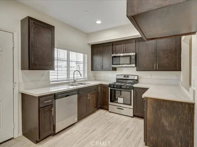 23780 Hemlock Avenue Moreno Valley, CA 92557