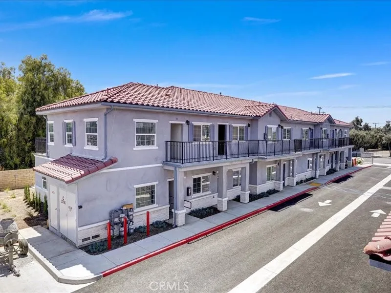 23780 Hemlock Avenue Moreno Valley, CA 92557