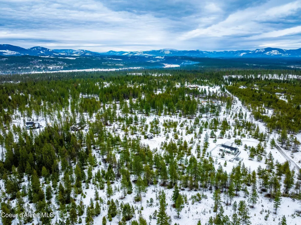 78 WYATT LANE Spirit Lake, ID 83869