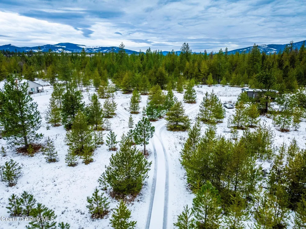 78 WYATT LANE Spirit Lake, ID 83869