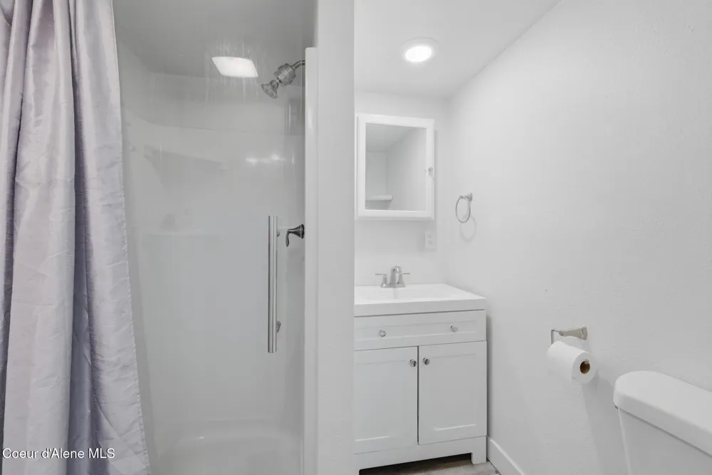 78 WYATT LANE Spirit Lake, ID 83869