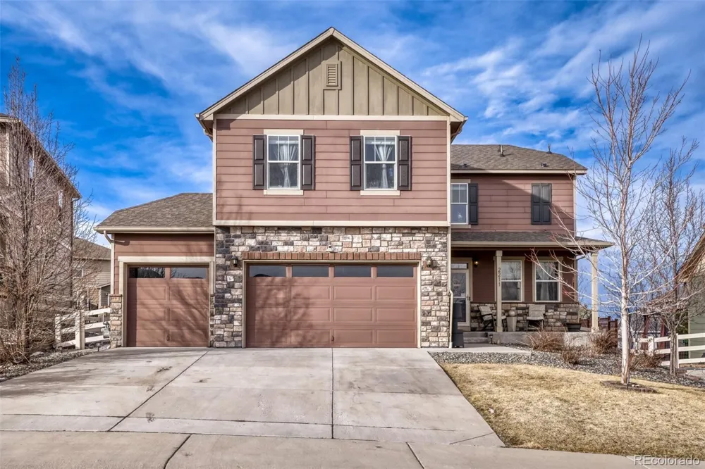 2211 Shadow Rider Circle