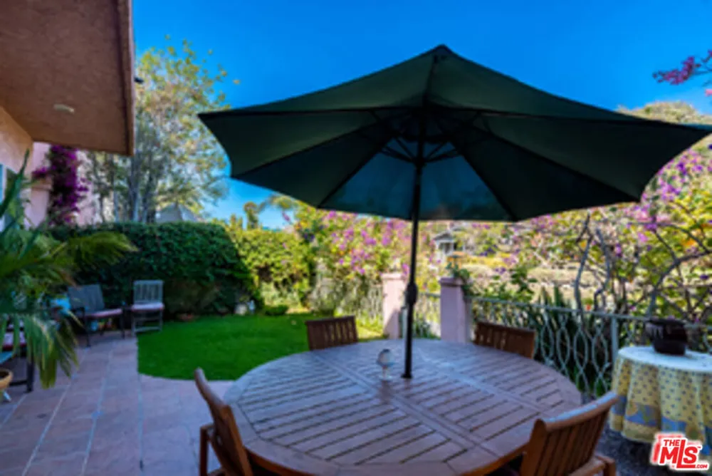 225 Sherman Canal Venice, CA 90291