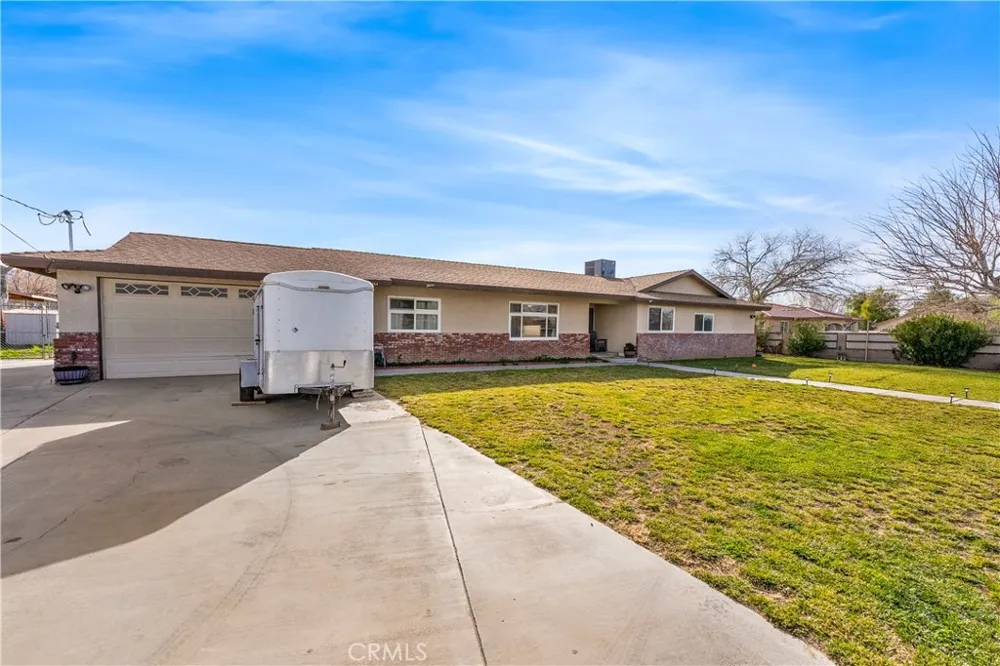 8954 E Avenue T14 Littlerock, CA 93543