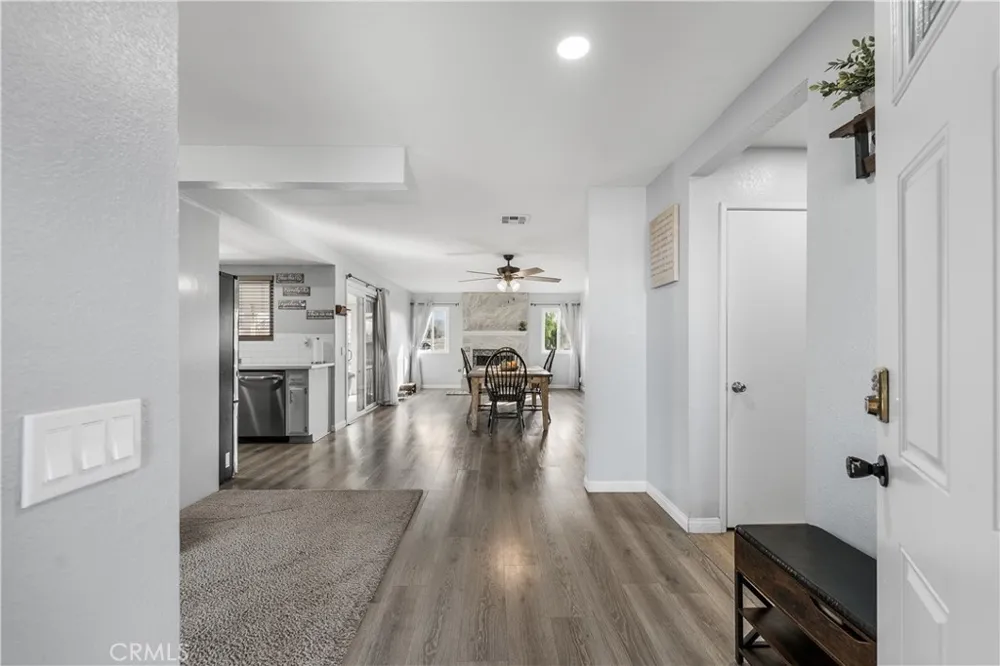 8954 E Avenue T14 Littlerock, CA 93543