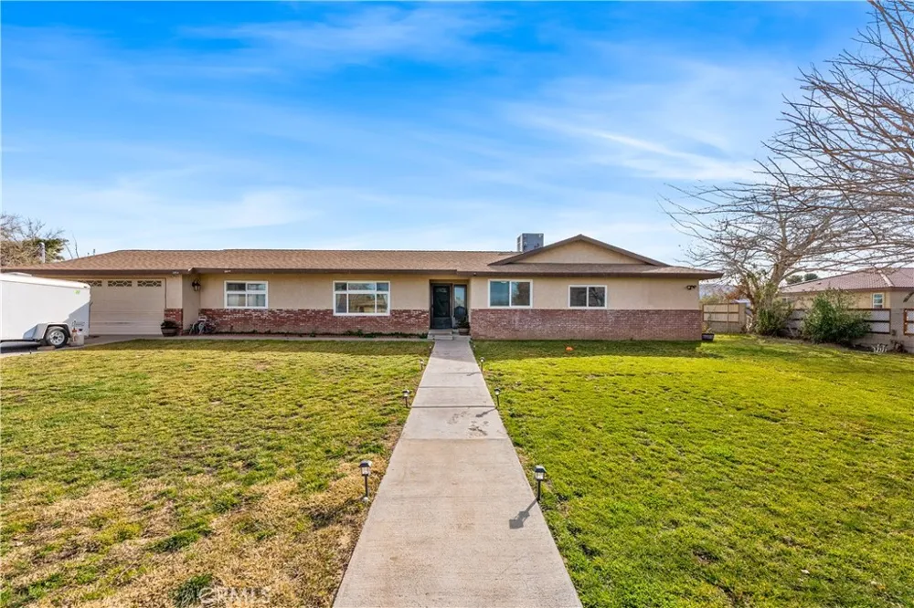 8954 E Avenue T14 Littlerock, CA 93543