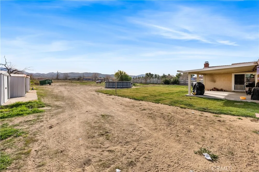 8954 E Avenue T14 Littlerock, CA 93543