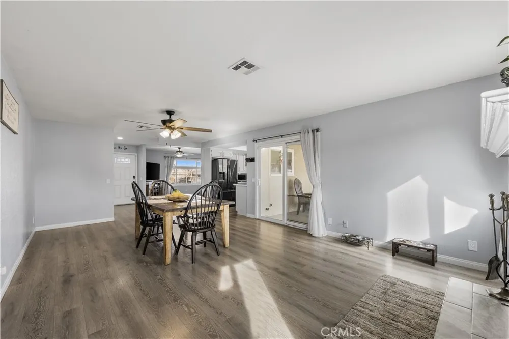 8954 E Avenue T14 Littlerock, CA 93543