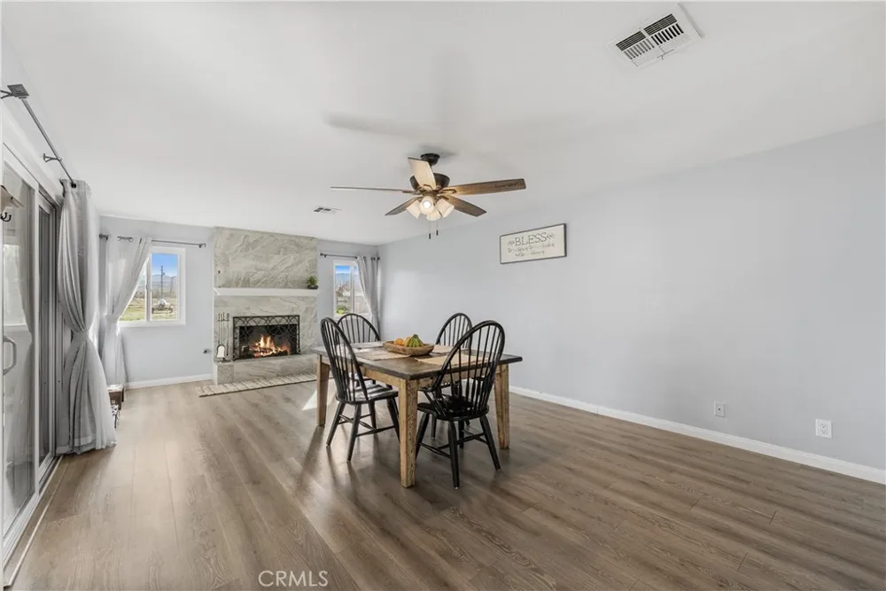8954 E Avenue T14 Littlerock, CA 93543