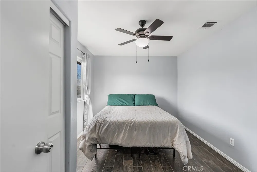 8954 E Avenue T14 Littlerock, CA 93543