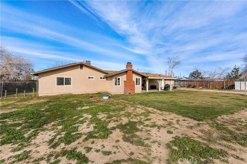 8954 E Avenue T14 Littlerock, CA 93543