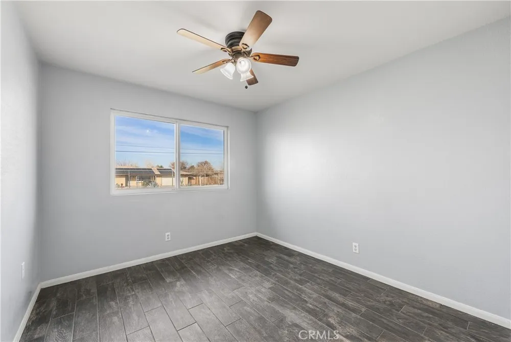 8954 E Avenue T14 Littlerock, CA 93543