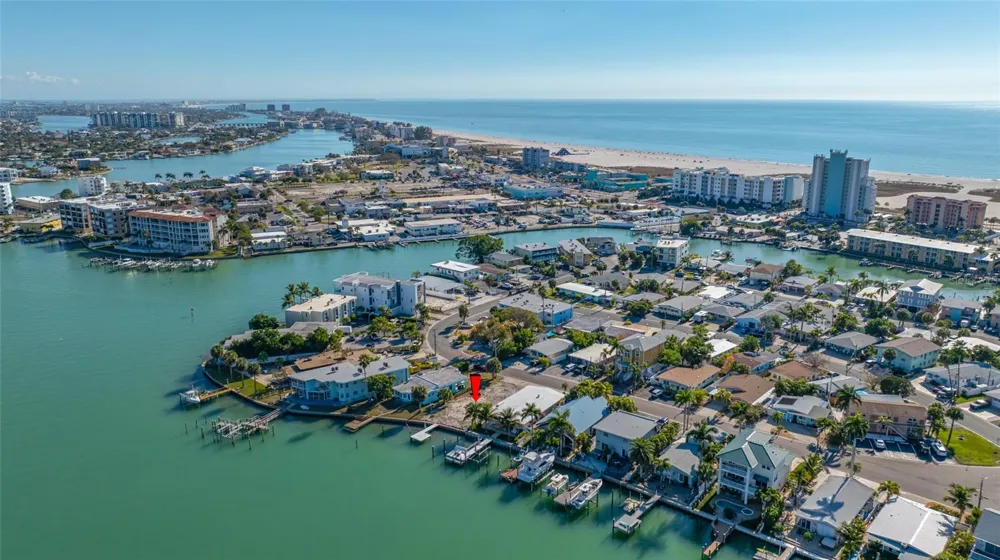 11075 3RD STREET E Treasure Island, FL 33706