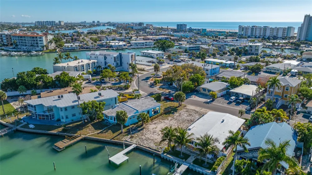 11075 3RD STREET E Treasure Island, FL 33706