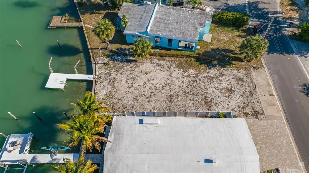 11075 3RD STREET E Treasure Island, FL 33706