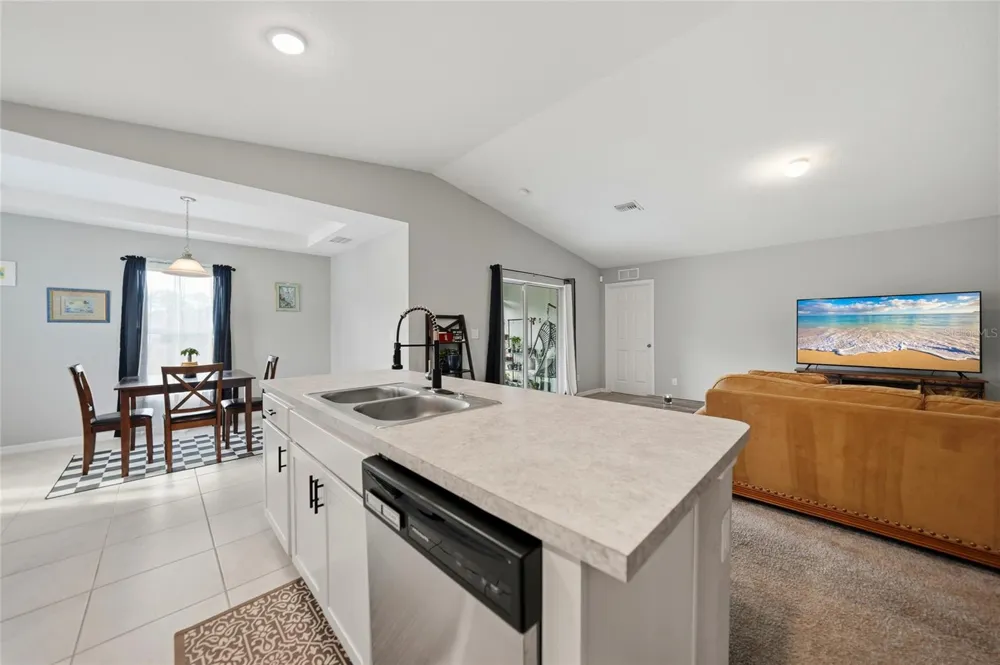 1923 KESTER AVENUE Lehigh Acres, FL 33972